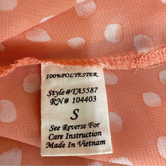 Blu Pepper Peach Polka Dot Bow Back Blouse - Picture 7 of 8